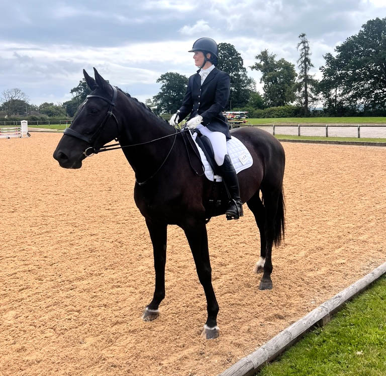 mproving riding position during horse riding training session